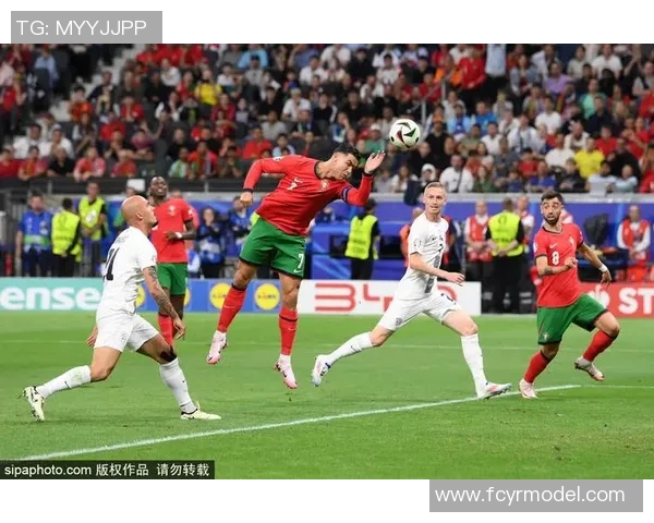 当红足球明星谁最受球迷追捧热议不断引发关注与讨论